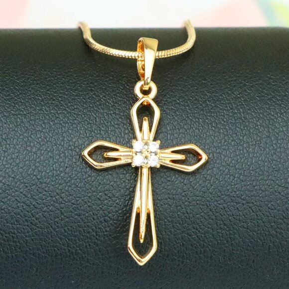 "Rose Gold Cross Pendant with Crystals – Elegant Design, XPPT1586 - Picture 1 of 13